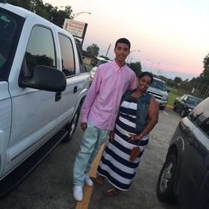 Meet your Posher, Khalil