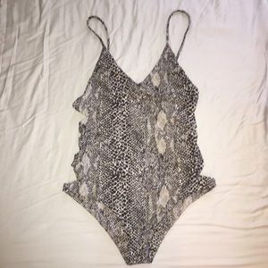 ❌SOLD❌ Acacia Swimwear Snake Florence
