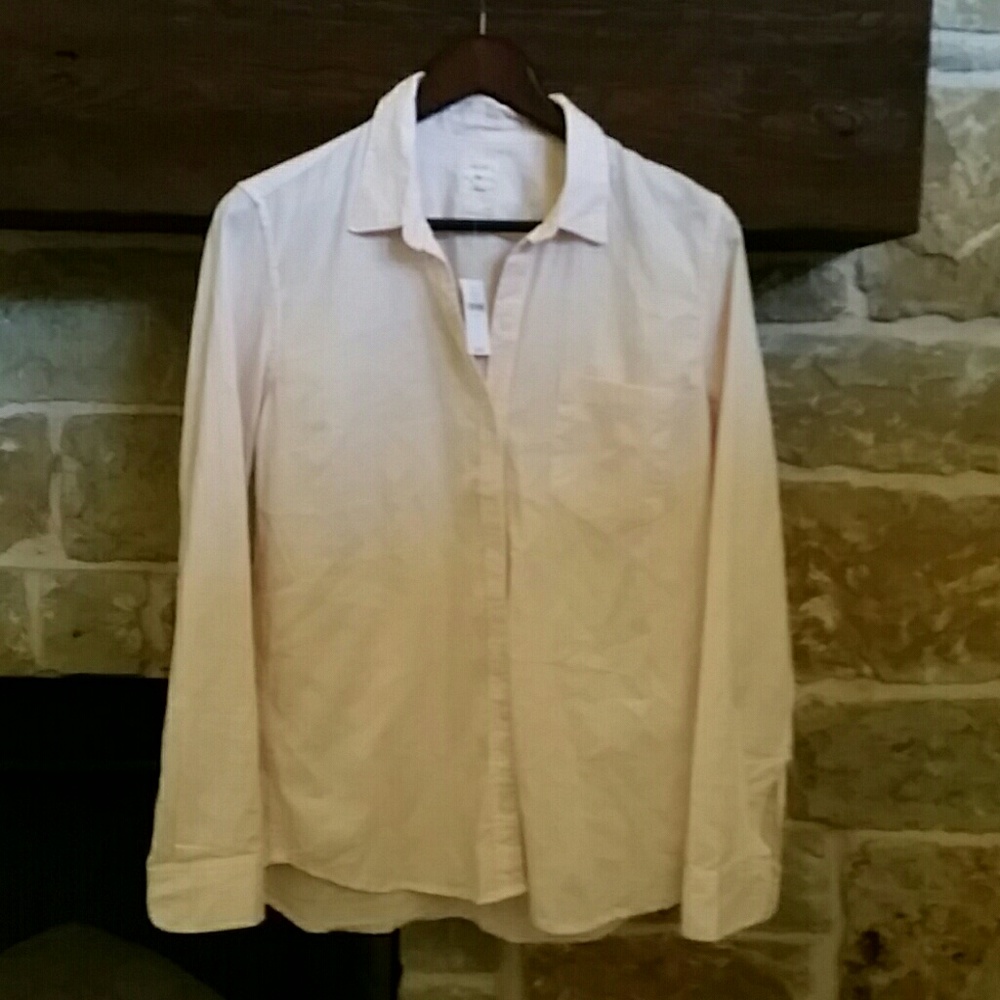 Gap button down NWT