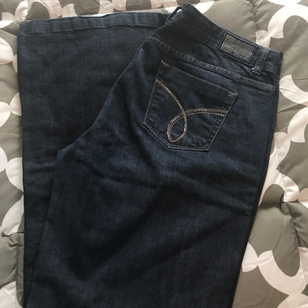 Calvin Klein WIDE leg jean.