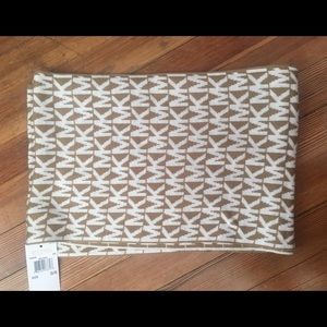 Michael Kors Infiniti Scarf