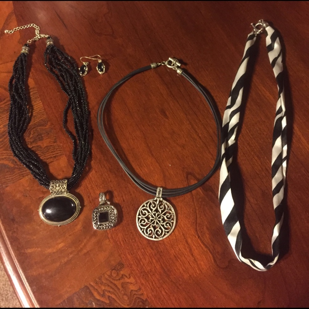 Black jewelry bundle