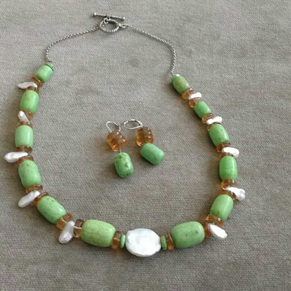 Magnesite, amber, pearl necklace & earrings