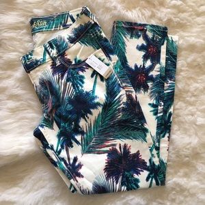 Old Navy | Size 8 | Rockstar Jeans | Palmtrees