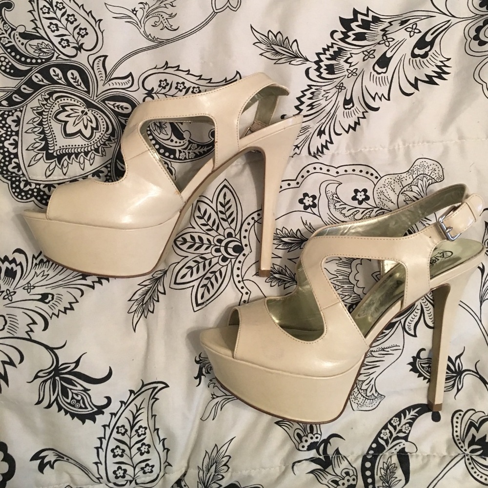 NEW Carlos heels! 8.5 Platform heels