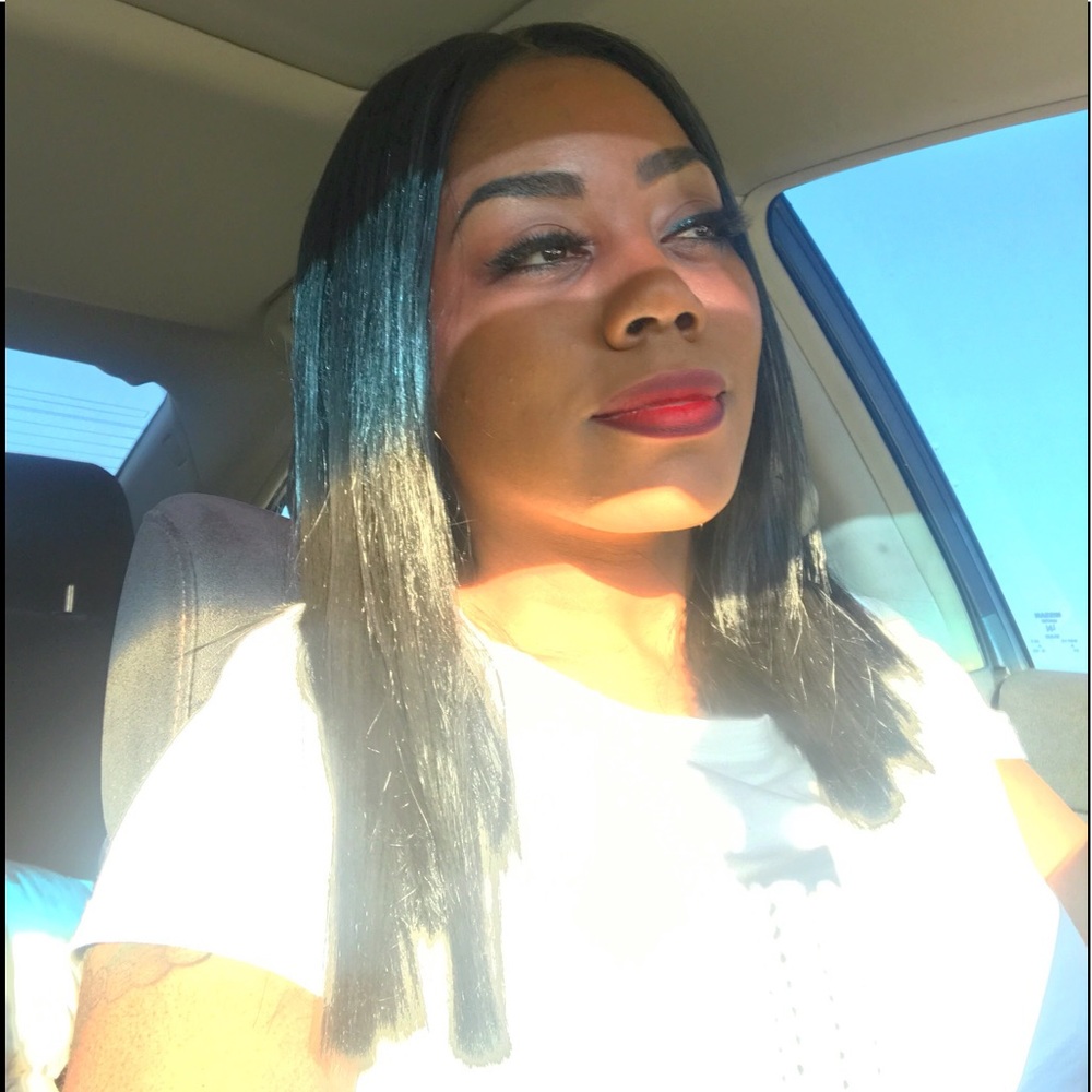 Meet your Posher, Nicole