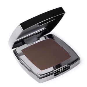 AJ Crimson Dual Skin Creme Foundation #8