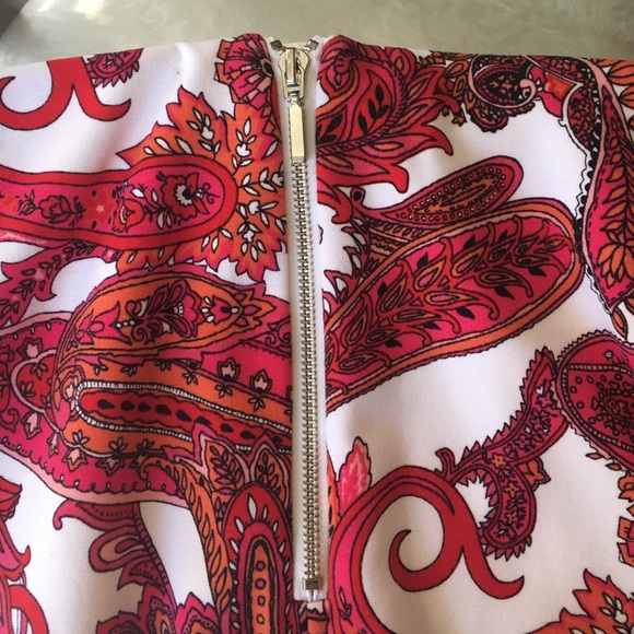 Skirt - Picture 3 of 3