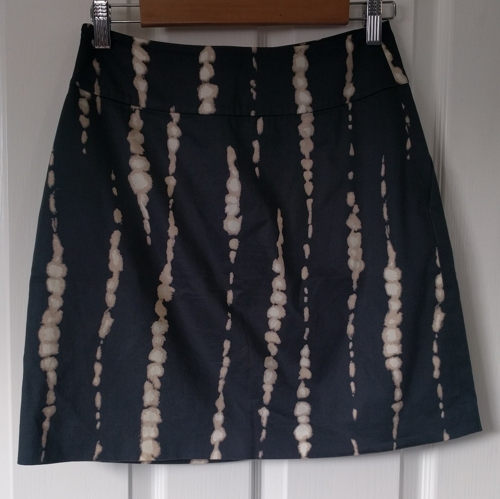Ann taylor black and tan print pencil skirt