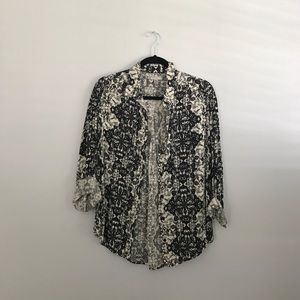 Ecoté button down blouse