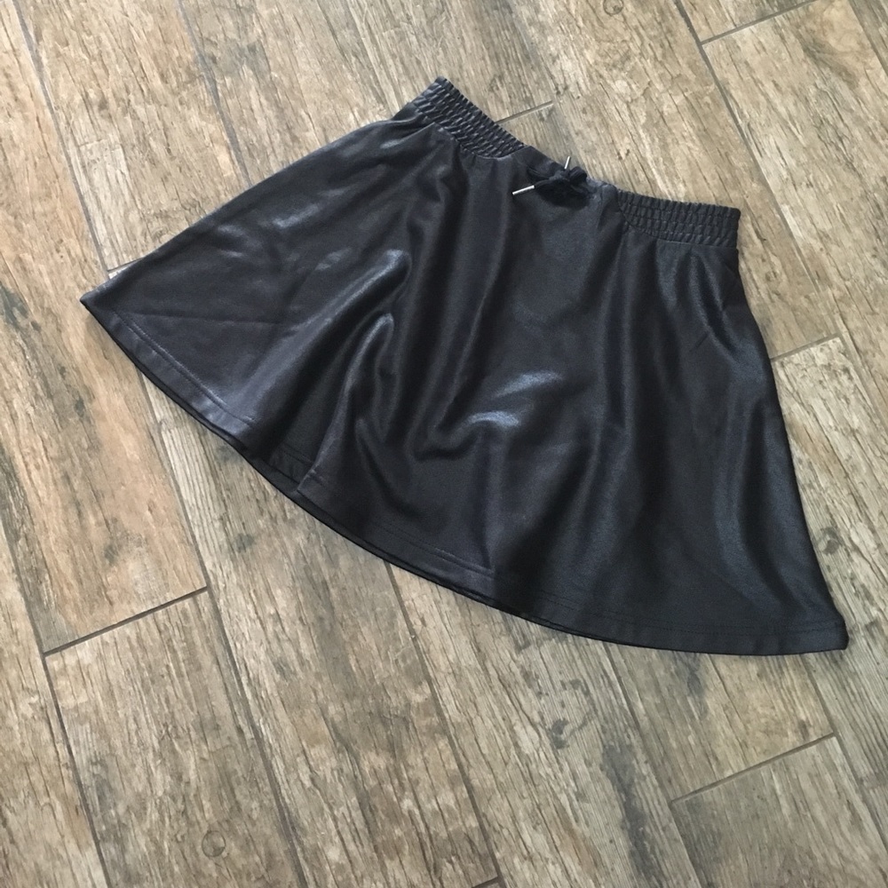 Girls black shirt