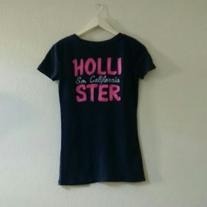 Hollister v-neck T