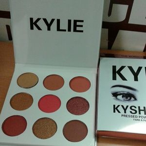 Jenner Cosmetics Kyshadow Burgundy Palette