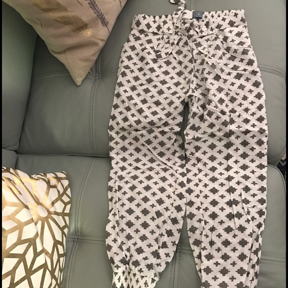 Very cool and chic jogger pants.
