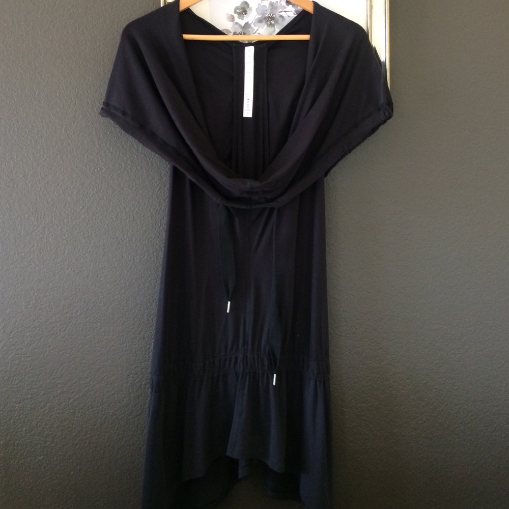 🍋Lululemon Cover up tank