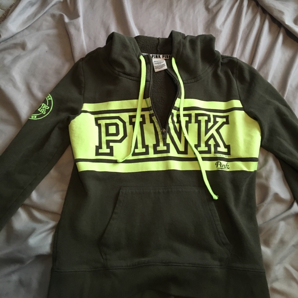 Quarter zip sweatshirt