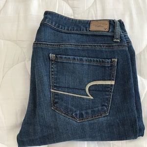 American Eagle Medium Wash Skinny Jeans