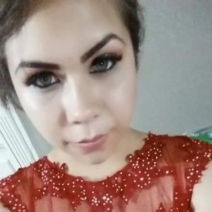 Meet your Posher, Mariel