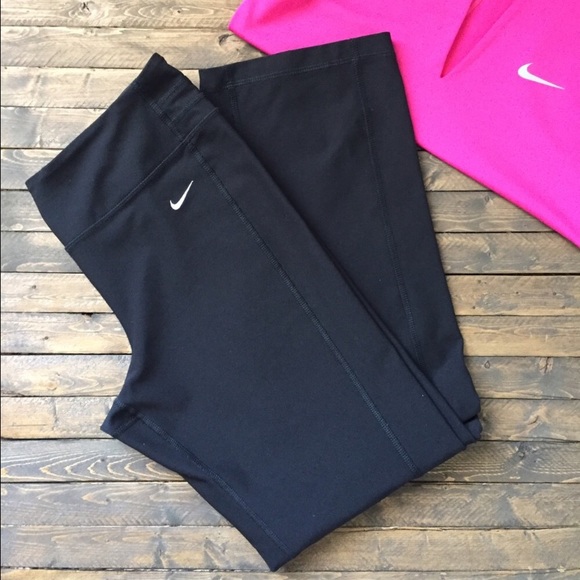 Nike yoga pants - Picture 1 of 4