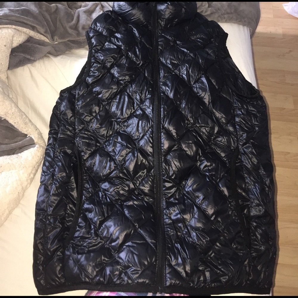 UNIQLO Ultra Light Down Quilted Vest