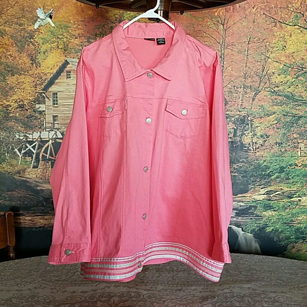 NORTH CREST DENIM JACKET - Picture 2 of 5