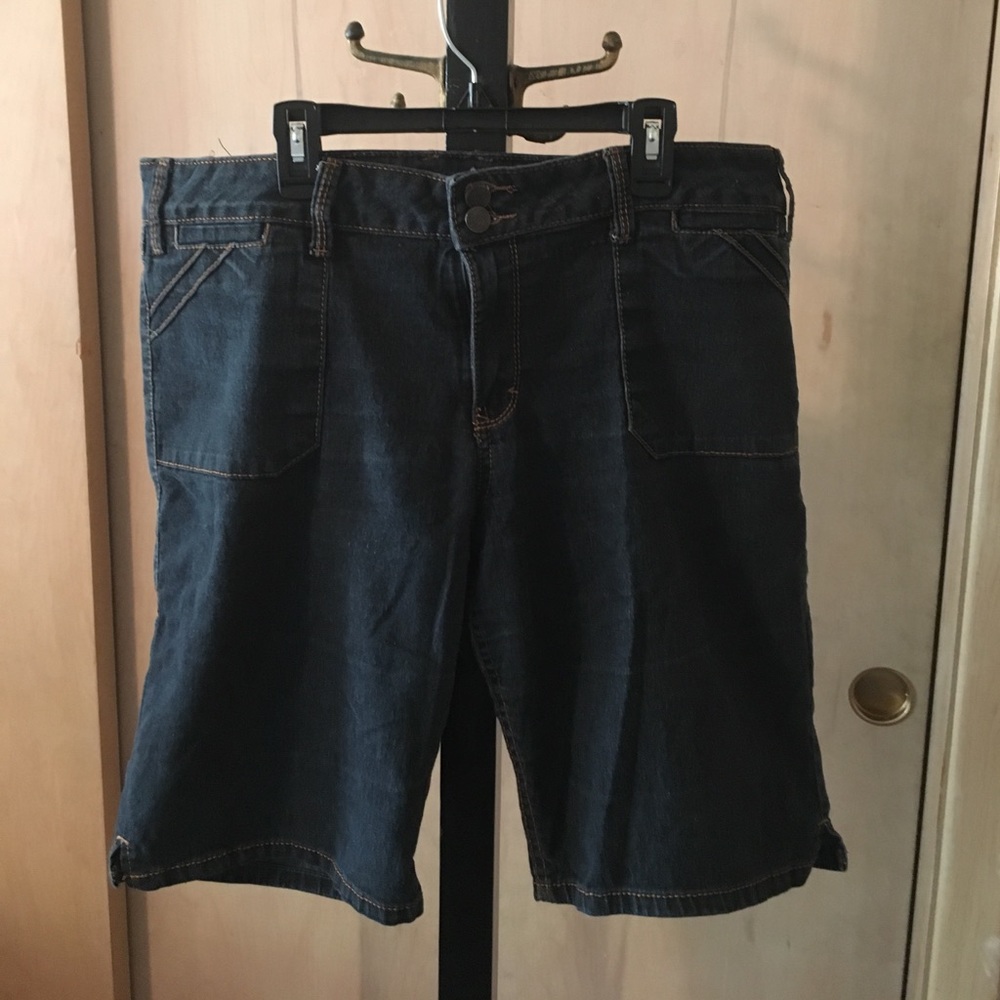 Fade to Blue premium jean shorts size 16