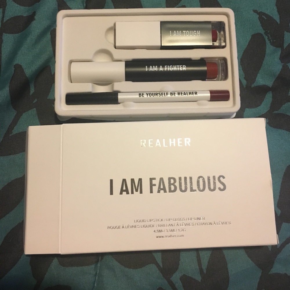 RealHer Red New lipstick kit from fabfitfun spring