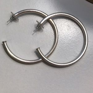 Silver Shelia Fajl Hoops