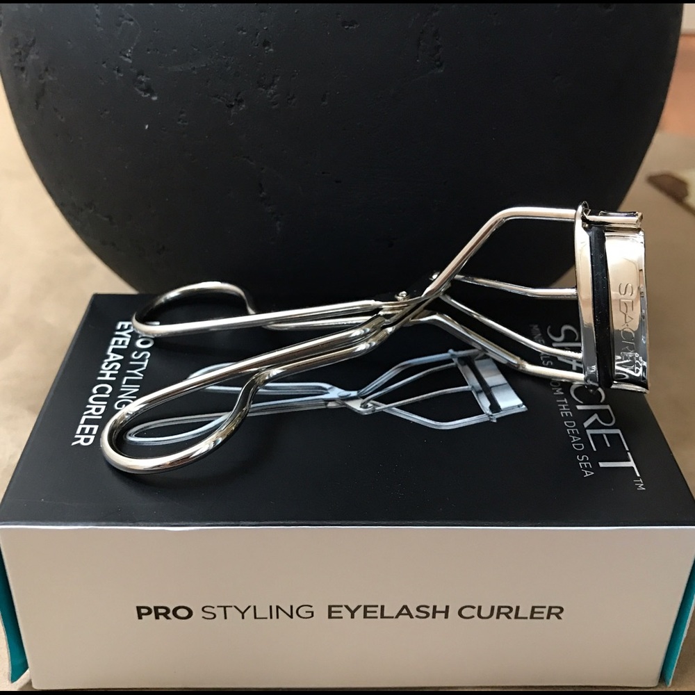 SEACRET:| Pro Styling Eyelash Curler.