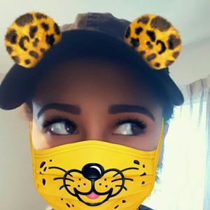 Meet your Posher, Johnelle