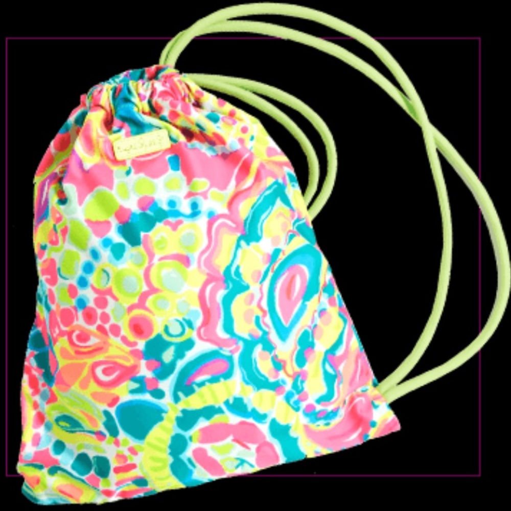 Lilly Pulitzer silky drawstring bag +WATERBOTTLE