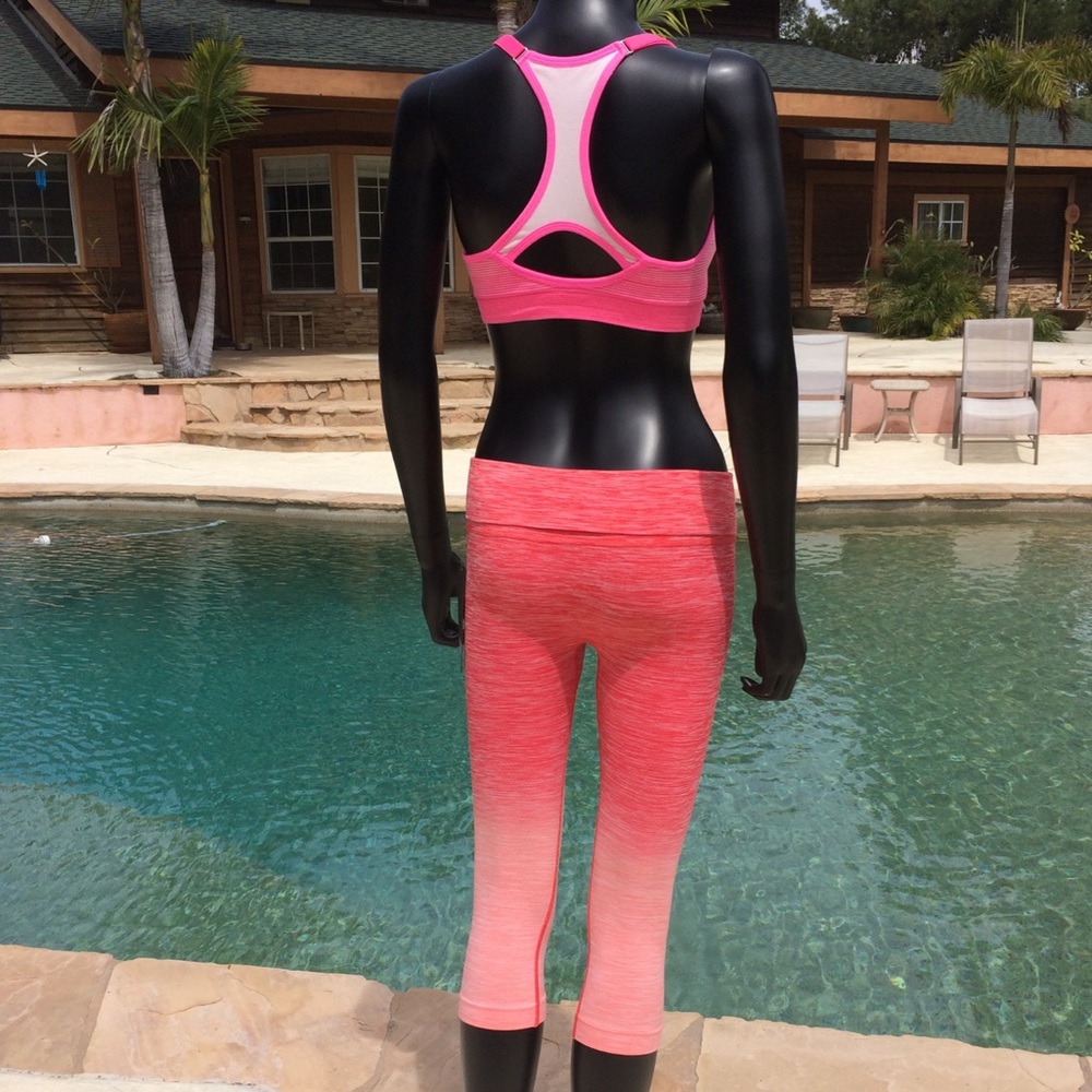 Coral Compression Crops w Fold Over Waist. - Picture 7 of 7