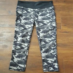 Fabletics Pants - Fabletics black gray camo capris Fabletics Pants - Fabletics black gray camo capris