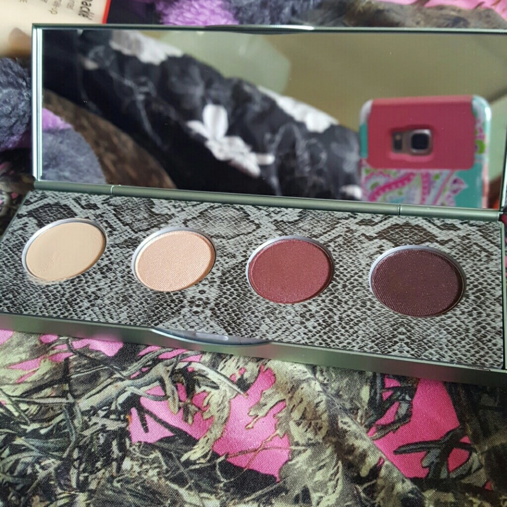 Mally Citychick smokey eye kit in Midnight Merlot