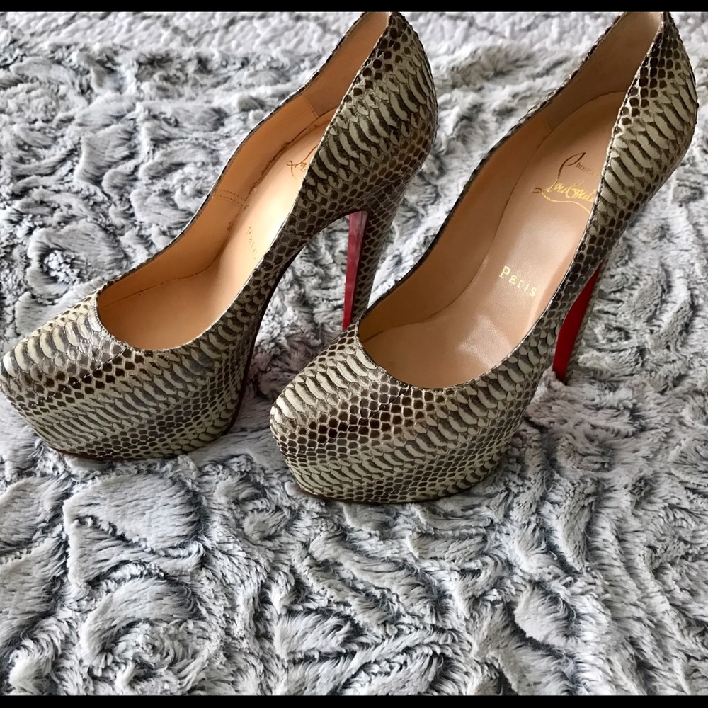 Christian Louboutin Daffodile Python Ayers Naturel - image 1