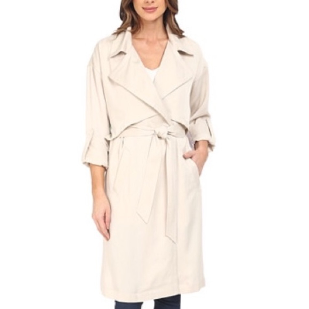 Trench coat / raincoat