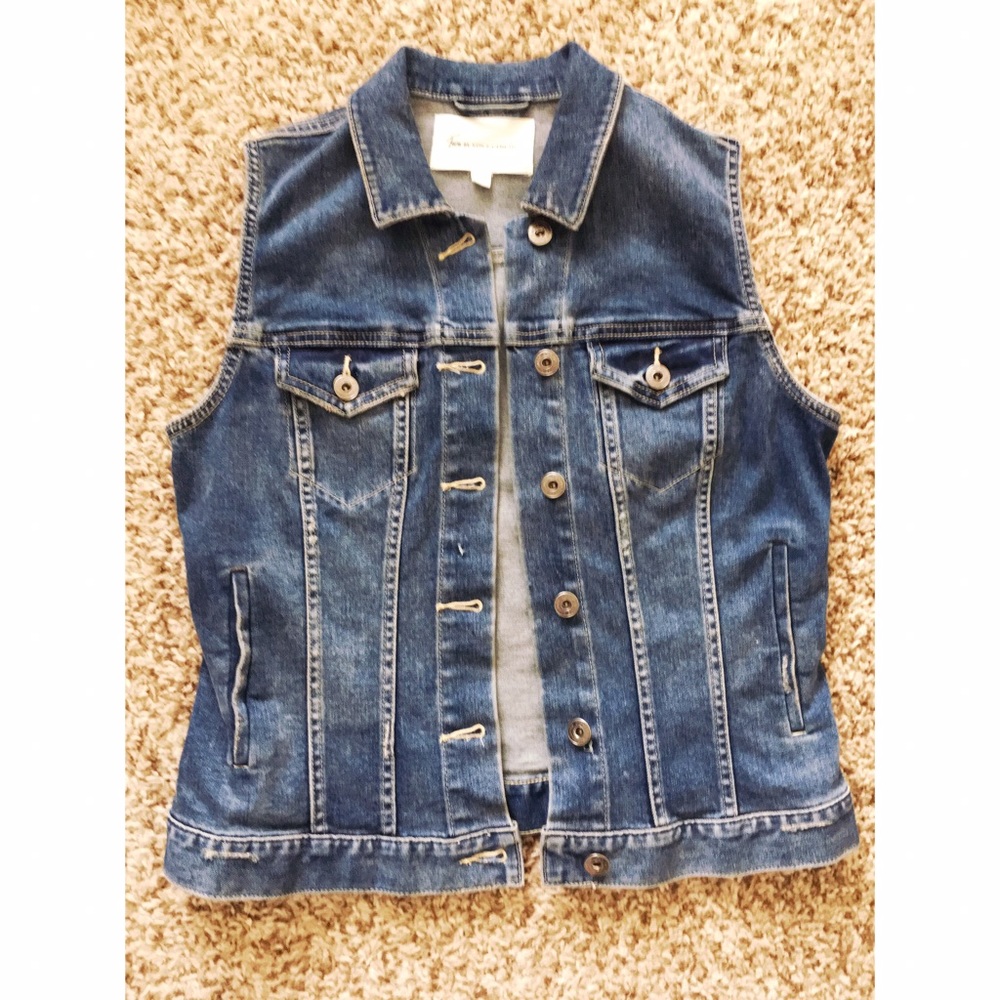 Two by Vince Camuto Vintage Wash Denim Vest