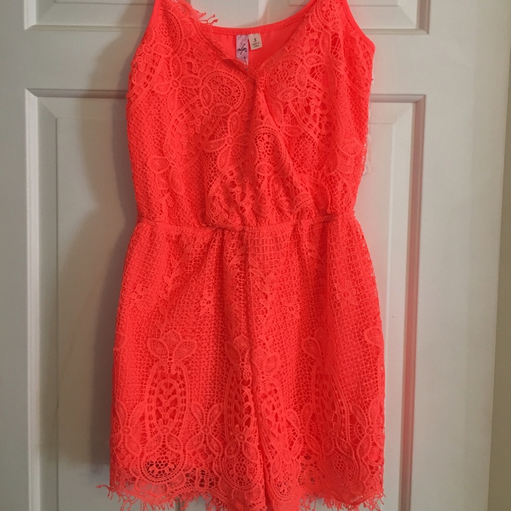 Francesca's Romper never worn S
