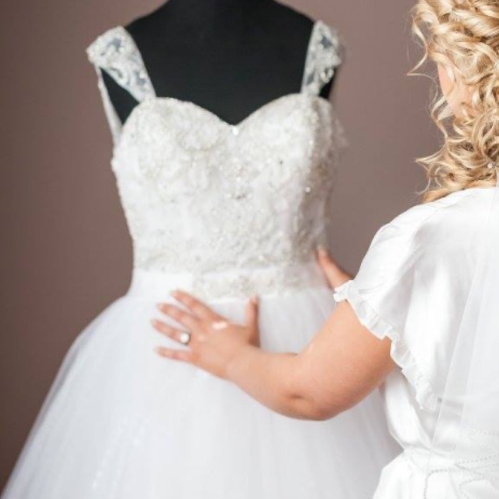 Wedding dress