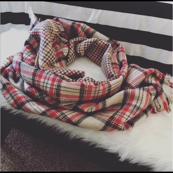 Blanket Scarf - Picture 1 of 1