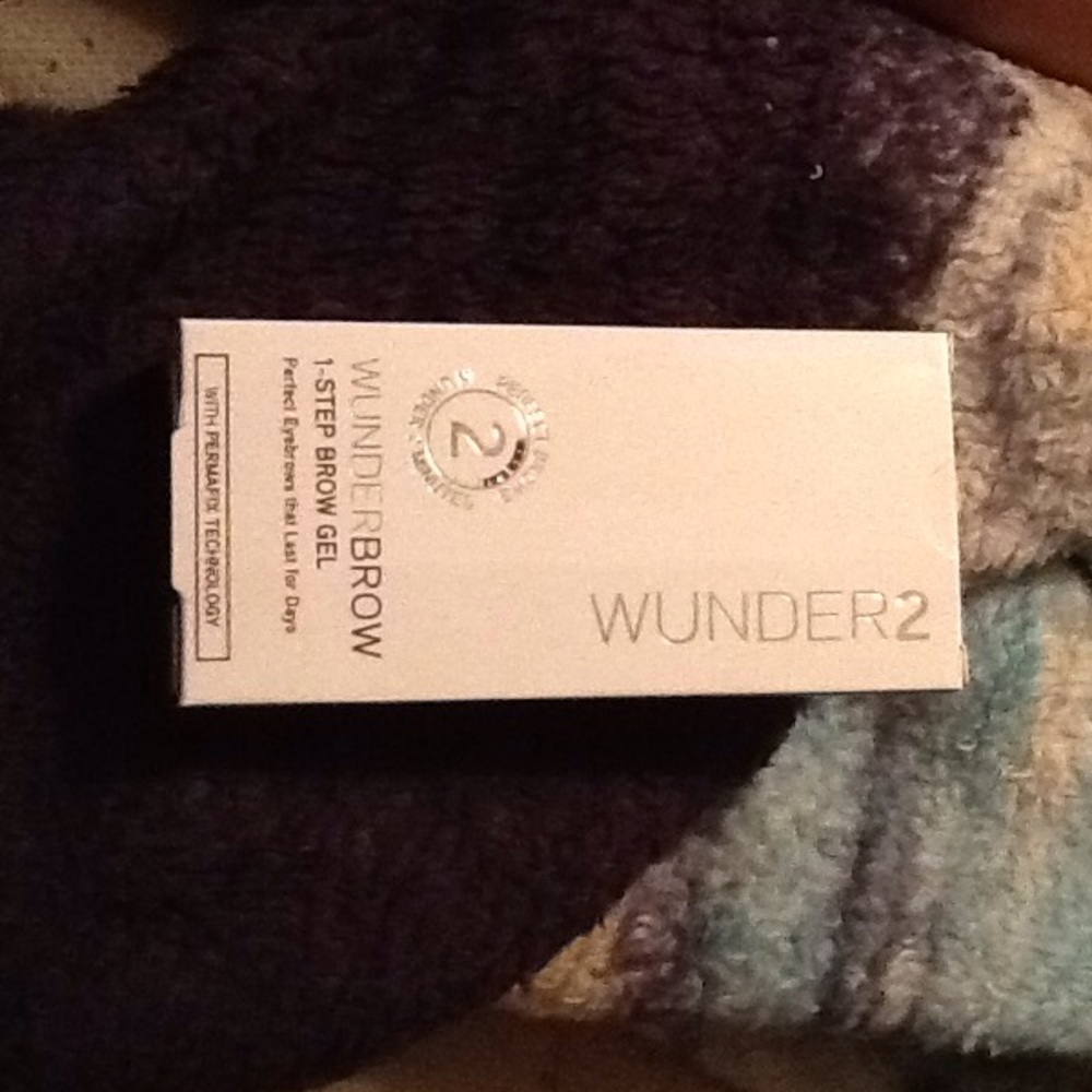 WUNDERBROW BLACK/BROWN, Auburn, Brunette.... Left