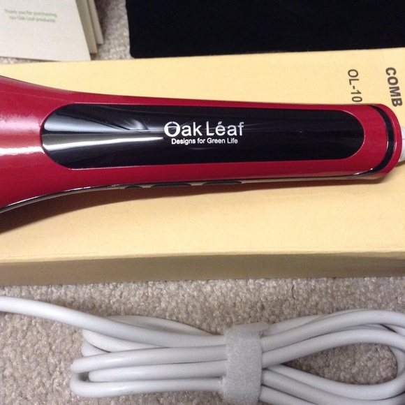 Oak Leaf Hair Straightener Comb - Picture 2 of 4