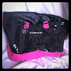 Victoria's Sectet Tote 👜