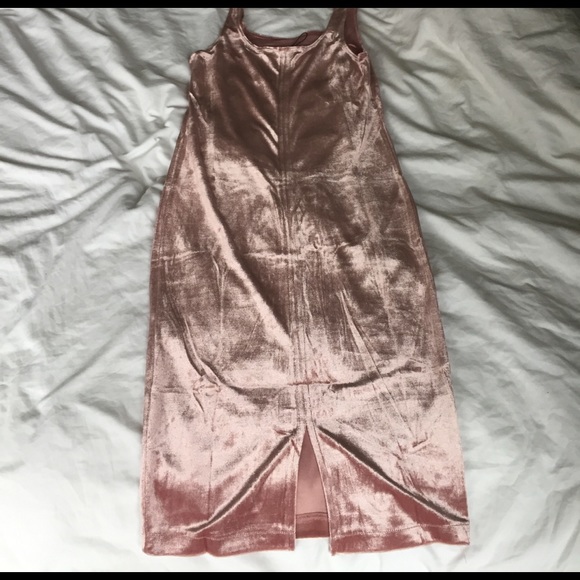 ❌SOLD❌ Zara Velvet Body con dress - Picture 5 of 5
