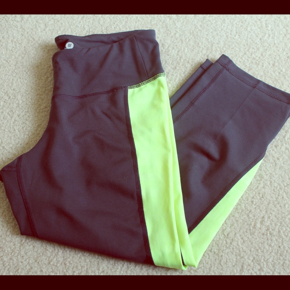 Old Navy Active Fitted Leggings