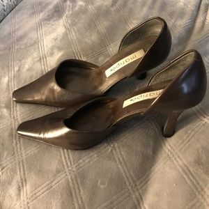 Maripe brown pointy heels