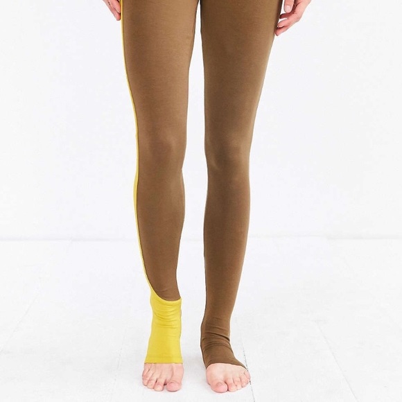 {UO} Green Color-block Stirrup Legging - Picture 4 of 7