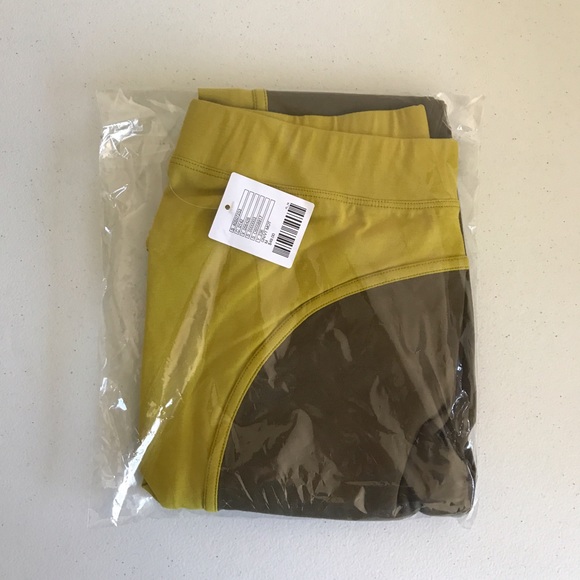 {UO} Green Color-block Stirrup Legging - Picture 7 of 7