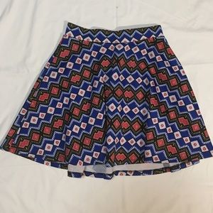 Patterned hight waisted skirt!!