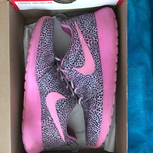 Nike Rosherun print